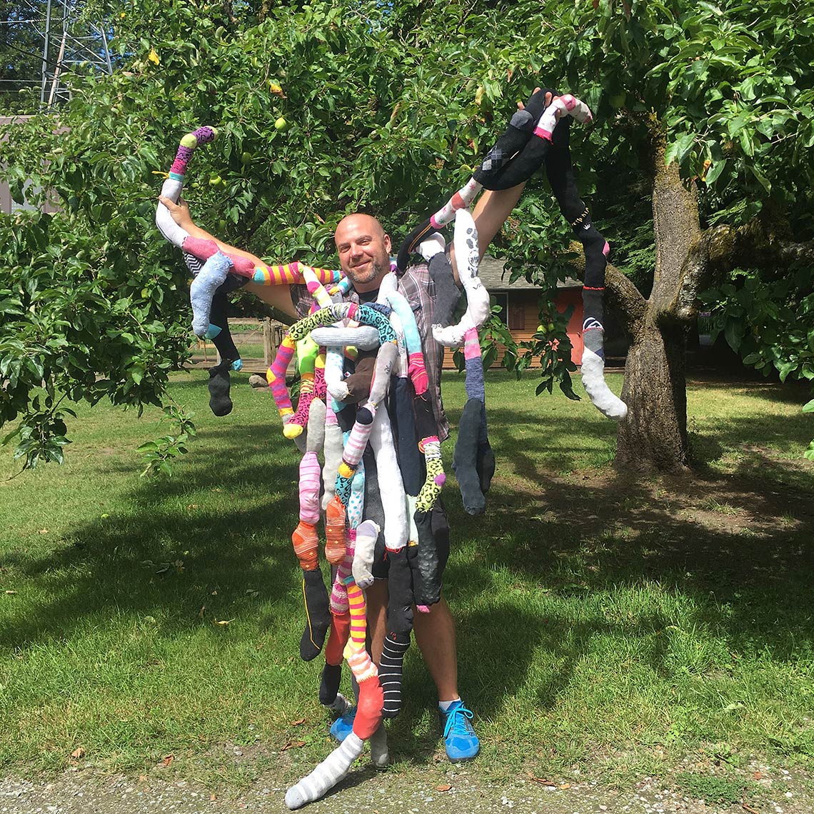 _Lost-Sock-Project-2016-Socks-and-fabric-remanantsembordery-thread